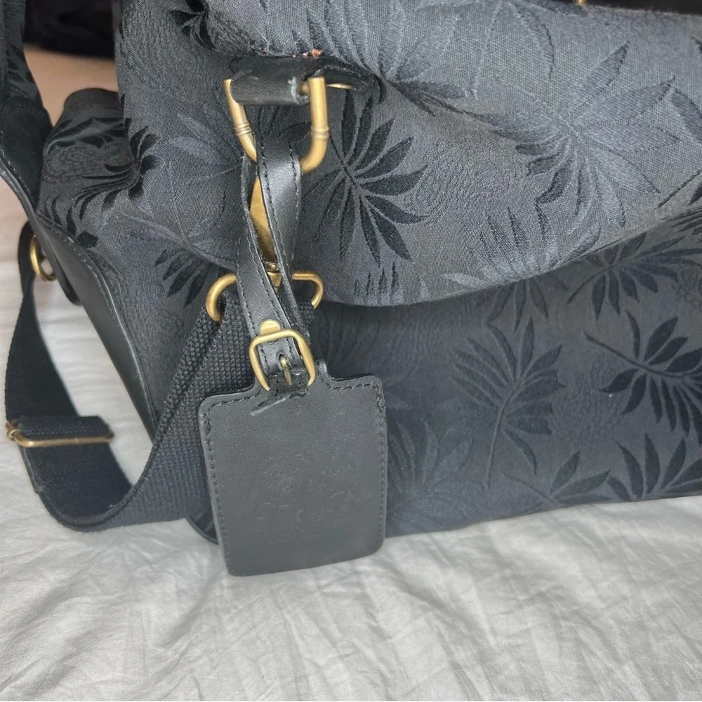 Tommy Bahama Large Black Duffle Bag, Shoulder Strap Top Handles Leather Accents